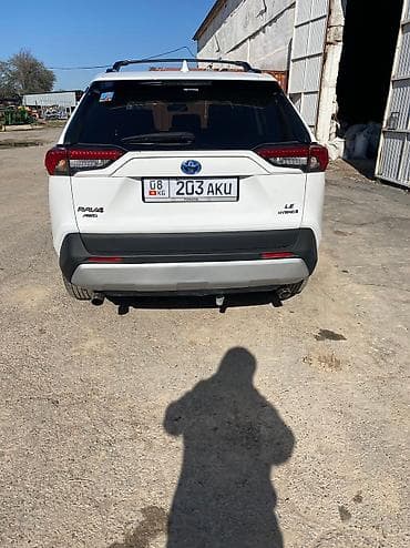 Toyota: Toyota RAV4: 2021 г., 2 л, Автомат, Гибрид, Кроссовер — 4