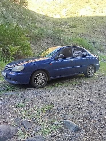 Daewoo Lanos: 2009 г., 1.5 л, Механика, Бензин, Седан