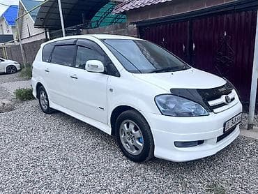 багаж на ипсум: Toyota Ipsum: 2003 г., Минивэн — 4