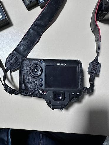 nikon d3400: В наличии 2 штук боди зеркальной камеры Canon EOS 6D с полнокадровым — 10