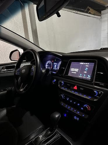 Hyundai Sonata: 2018 г., 2 л, Автомат, Газ — 6