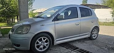 honda fit 2013: Toyota Yaris Verso: 2005 г., 1.3 л, Ручные, Бензин, Хэтчбэк — 6