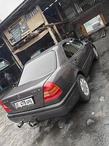 mercedesbenz w124 кузов: Mercedes-Benz C-Class: 1994 г., Седан — 4