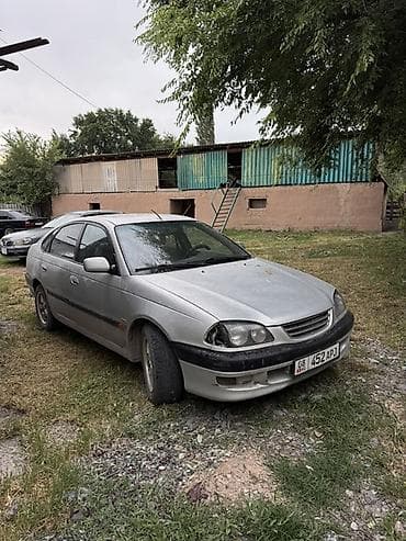 mini coper: Toyota Avensis: 1998 г., 2 л, Механика, Дизель, Хэтчбэк — 1