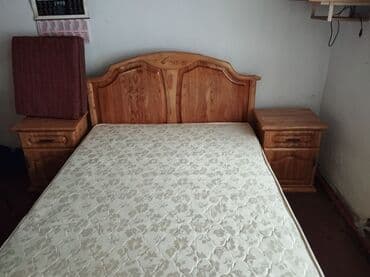 кровать с тумбами: Продаётся кровать двухспальная с двумя прикроватными тумбочками — 4