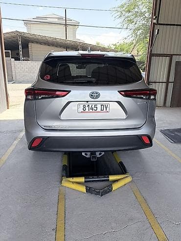 hongqi ehs9: Toyota Highlander: 2021 г., 2.5 л, Вариатор, Гибрид, Кроссовер — 6
