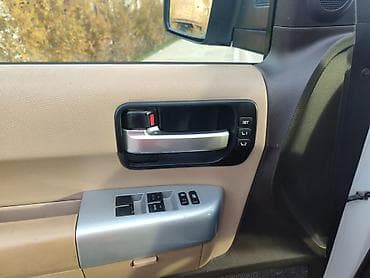 toyota sequoia: Toyota Sequoia: 2008 г., 5.7 л, Автомат, Бензин, Внедорожник — 8