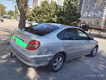 transporter multivan: Toyota Avensis: 2001 г., 1.8 л, Механика, Бензин, Лифтбек — 4