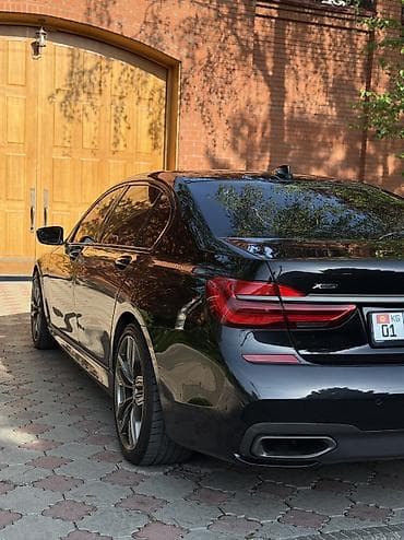 BMW 7 series: 2019 г., 4.4 л, Автомат, Бензин, Седан — 9