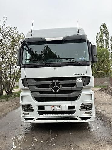 7a fe: Тягач, Mercedes-Benz, Тентованный — 2