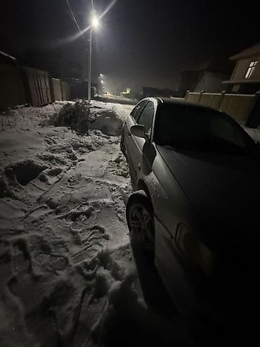 значок хонда: Honda Accord: 2001 г., 1.8 л, Механика, Бензин, Хэтчбэк — 3