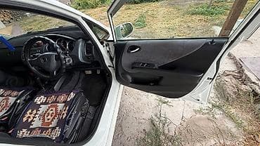 Унаа сатуу: Honda Fit: 2002 г., 1.3 л, Вариатор, Бензин, Хетчбек — 5