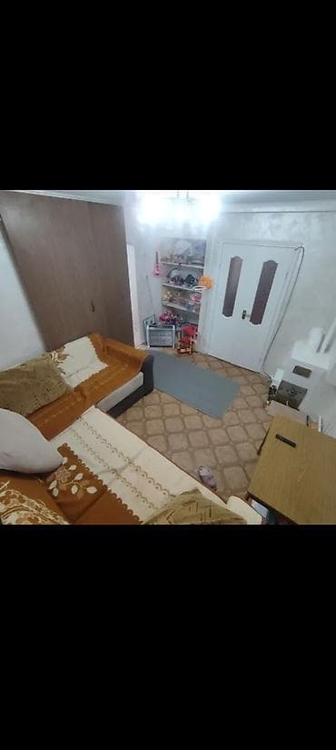 без хозяев: 58 м², 3 комнаты, Парковка, Забор, огорожен — 4