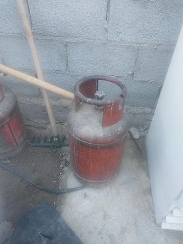 Баллон для сжиженного газа (пропан/бутан), металлический, окрашен в