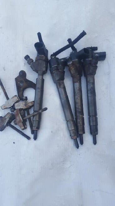 инжектор авто: Форсунки crdi 2.2 2.7 очень хорошем состоянии из Германии крепление — 1