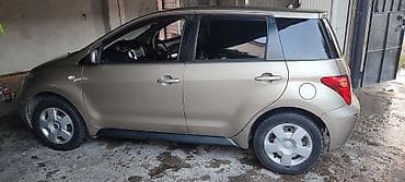 Унаа сатуу: Toyota Ist: 2003 г., 1.3 л, Автомат, Бензин, Хетчбек — 3