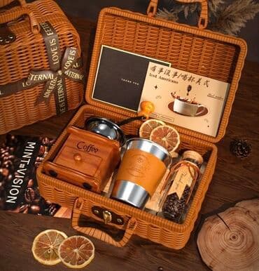 mitown кофе: Подарочный кофе набор • Плетеный чемоданчик (с кожаными креплениями) • — 2
