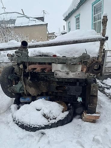 это трактор: Дизельный мотор Kia 10 л, Б/у — 2