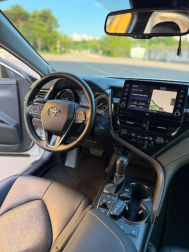 spark 2012: Toyota Camry: 2021 г., 2.5 л, Автомат, Гибрид, Седан — 8