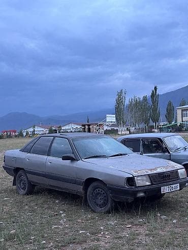 авто морник: Audi 100: 1984 г., 2.2 л, Механика, Бензин, Седан — 1