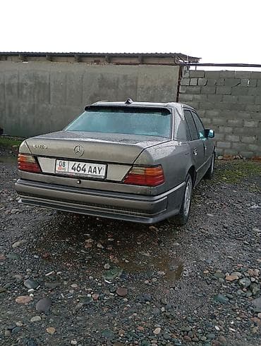 124 мерс бак: Mercedes-Benz W124: 1991 г., 2.3 л, Кол менен иштөөчү, Бензин, Седан — 3