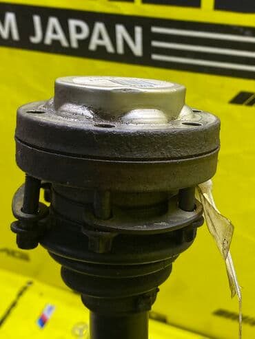 автозапчасти дордой: Граната Келтиргиси менен BMW Оригинал, Жапония — 2