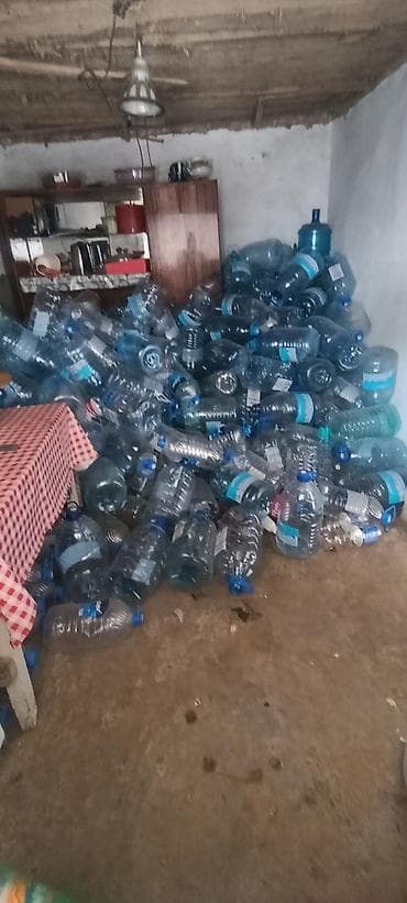ПЭТ‑тары для воды — оптом отдаю даром кому нужно - Объемы