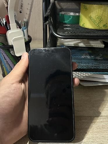 ipone: IPhone 13, Б/у, 128 ГБ, Midnight, Защитное стекло, Чехол, 83 % — 2