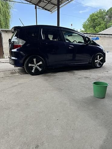 динамик на фит: Honda Fit: 2010 г., 1.5 л, Вариатор, Бензин, Хэтчбэк — 7