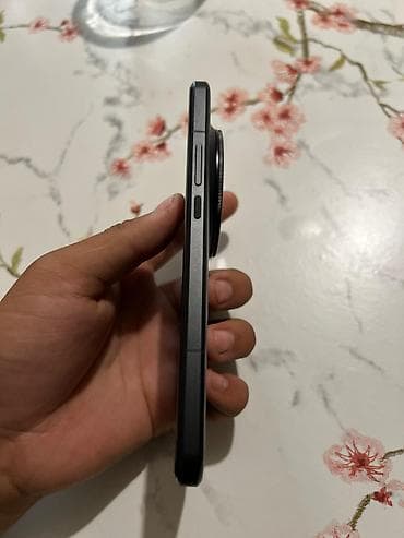 aiphone 14 pro: Xiaomi, 15 Ultra, Б/у, 256 ГБ, цвет - Черный, 2 SIM — 2