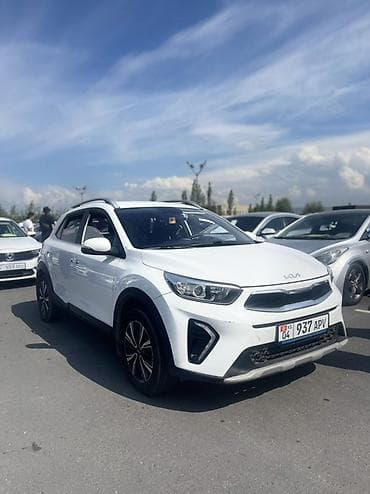 e60 m5: Kia Stonic: 2021 г., 1.4 л, Бензин, Кроссовер — 2
