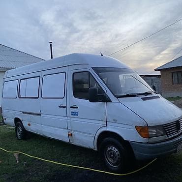 mersedes e220: Легкий грузовик, Mercedes-Benz, Б/у — 3