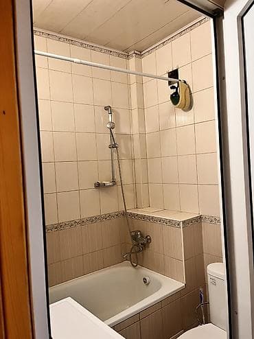 Кыймылсыз мүлк: 1 бөлмө, Менчик ээси, Толугу менен эмереги бар — 3