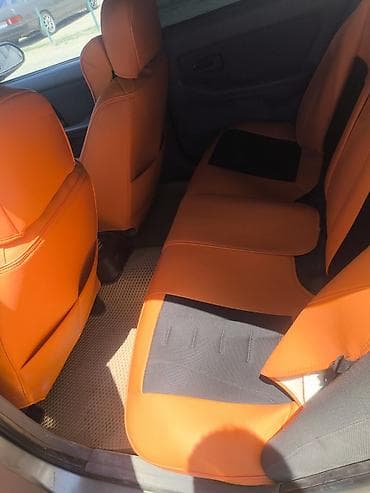 кузов автомобиля: Hyundai Elantra: 2006 г., Механика, Седан — 2