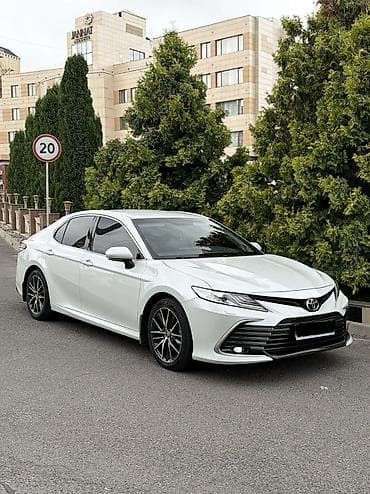 corolla e120: Toyota Camry: 2021 г., 2.5 л, Автомат, Бензин, Седан — 2