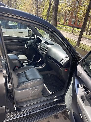 машины с российскими номерами: Toyota Land Cruiser Prado: 2007 г., 4 л, Автомат, Бензин, Внедорожник — 10