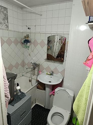 кварта: 3 комнаты, 58 м², 104 серия, 1 этаж, Косметический ремонт — 4