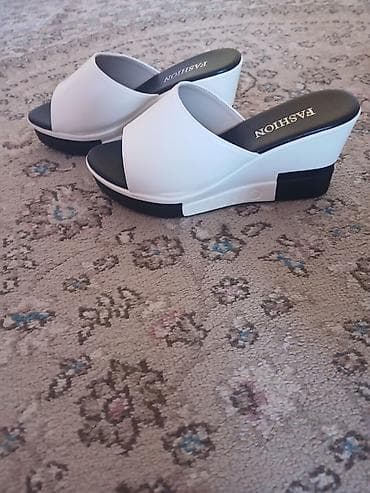 Сабо: Женские мюли на танкетке - Модель: открытые мюли/сабо - Цвет: белый — 1