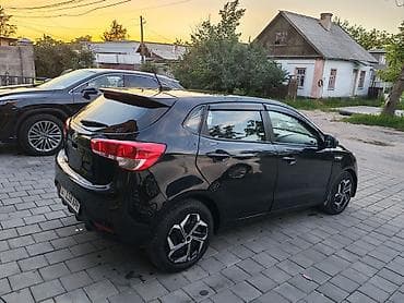 outback 2017: Kia Rio: 2017 г., 1.6 л, Автомат, Бензин, Хэтчбэк — 3