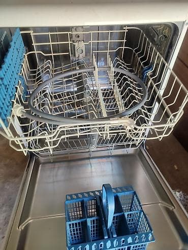 бу пасуда: Б/у в хорошем состоянии.Посудомоечная машина Indesit, полноразмерная — 3