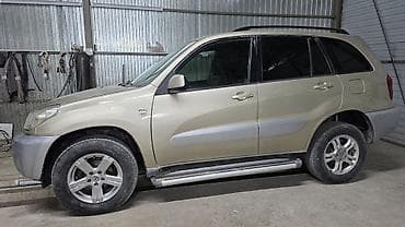 corolla 2004: Toyota RAV4: 2005 г., 2 л, Механика, Бензин, Кроссовер — 2
