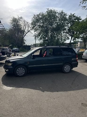 Унаа: Mitsubishi Space Wagon: 1999 г., 2.4 л, Кол менен иштөөчү, Бензин, Вэн/Минивэн — 1