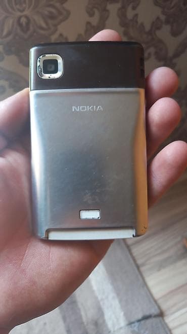 xiaomi redmi note10: Nokia E72, цвет - Золотой — 2