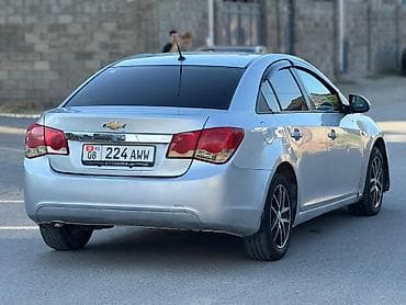 Chevrolet Cruze: 2011 г., 1.6 л, Автомат, Бензин, Седан — 2