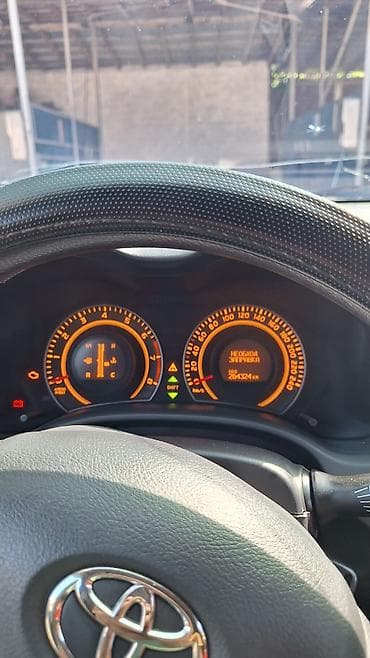 Toyota Corolla: 2007 г., 1.8 л, Кол менен иштөөчү, Бензин, Седан