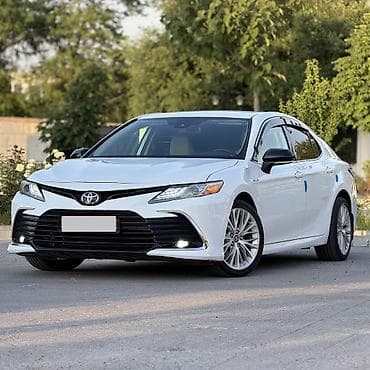 камры 70: Toyota Camry: 2020 г., 2.5 л, Автомат, Гибрид, Седан — 2