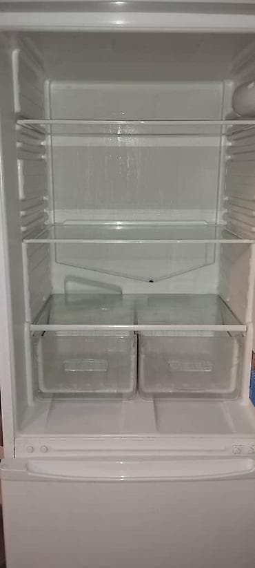 холодильники продажа: Холодильник Indesit, Б/у, Двухкамерный — 5