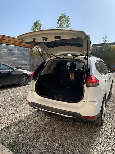 Nissan Rogue: 2017 г., 2.5 л, Автомат, Бензин