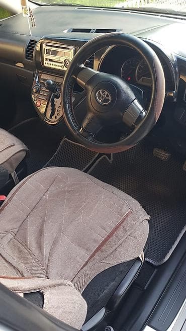 авто 10 регион: Toyota WISH: 2003 г., 1.8 л, Автомат, Бензин, Минивэн — 10