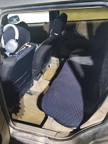 Транспорт: Volkswagen Passat: 1991 г., Механика, Универсал — 4